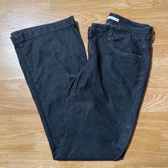 EILEEN FISHER- dark wash flare jeans - Picture 1 of 4